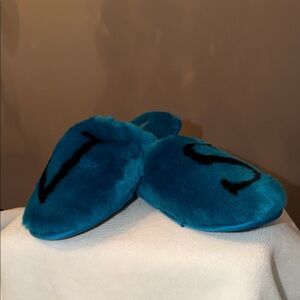 Victoria's Secret Teal Fuzzy Slippers with Black Accents